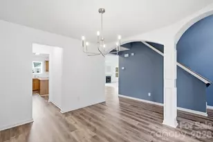 9534 Bradstreet Commons Way, Charlotte, NC 28215 - Photo 7