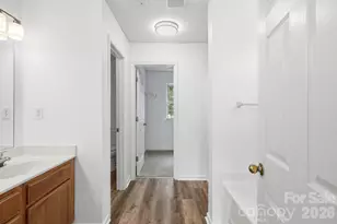 9534 Bradstreet Commons Way, Charlotte, NC 28215 - Photo 25