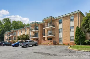 4736 Hedgemore Dr, Charlotte, NC 28209 - Photo 1