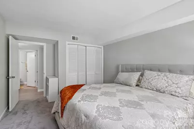4736 Hedgemore Drive, Charlotte, NC 28209 - Photo 23