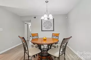 4736 Hedgemore Dr, Charlotte, NC 28209 - Photo 11