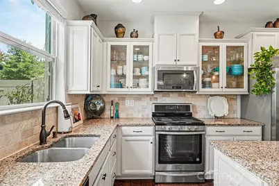 5606 Stonewells Drive, Charlotte, NC 28278 - Photo 11