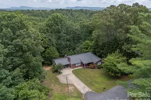 303 Elizabeth Ave, Forest City, NC 28043 - Photo 3