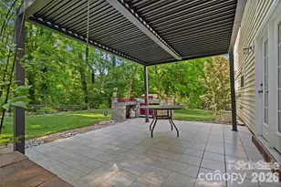 1518 Squirrel Lake Ct, Matthews, NC 28105 - Photo 7