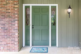 111 W Kindy Forest Dr, Hendersonville, NC 28739 - Photo 7
