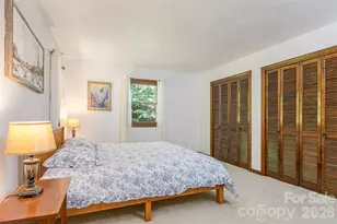 111 W Kindy Forest Dr, Hendersonville, NC 28739 - Photo 27