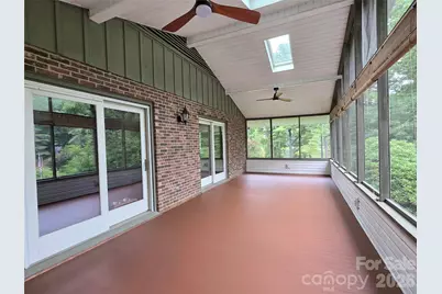 111 W Kindy Forest Drive, Hendersonville, NC 28739 - Photo 15