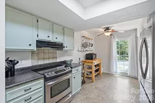 11114 Sevilla Ct, Charlotte, NC 28226 - Photo 9