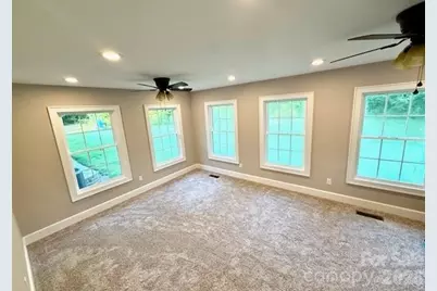 903 N 8th Street, Bessemer City, NC 28016 - Photo 9