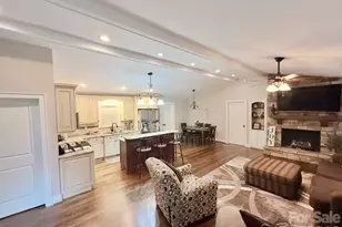 903 N 8th St, Bessemer City, NC 28016 - Photo 7