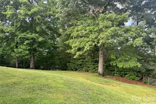 20 Little Austin Ln, Leicester, NC 28748 - Photo 3