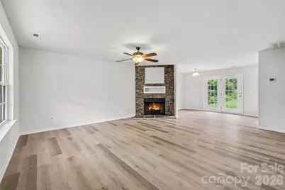 5626 Graypark Drive, Charlotte, NC 28269 - Photo 5