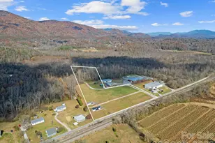34 River Run Dr, Marion, NC 28752 - Photo 9