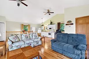 40 E Valley View Dr, Marion, NC 28752 - Photo 9