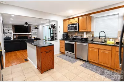 7329 Hounslow Lane, Charlotte, NC 28213 - Photo 9