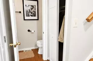 7329 Hounslow Ln, Charlotte, NC 28213 - Photo 5