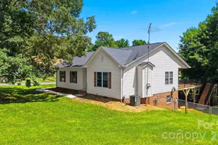2436 29th Ave Ct NE, Hickory, NC 28601 - Photo 25