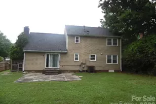 6311 Coach Hill Ln, Charlotte, NC 28212 - Photo 15