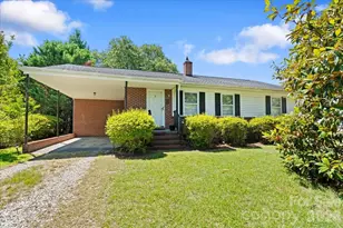 63 Lynn Ave, Cheraw, SC 29520 - Photo 1