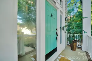 3616 Linden Berry Ln, Charlotte, NC 28269 - Photo 3