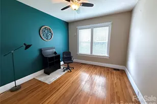302 S College Ave, Newton, NC 28658 - Photo 9