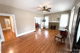 302 S College Ave, Newton, NC 28658 - Photo 5