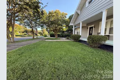 302 S College Avenue, Newton, NC 28658 - Photo 3