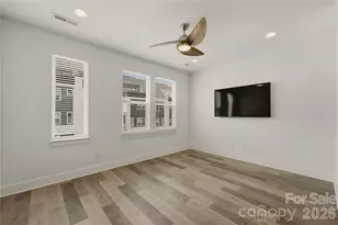 235 S Bruns Ave, Charlotte, NC 28208 - Photo 19