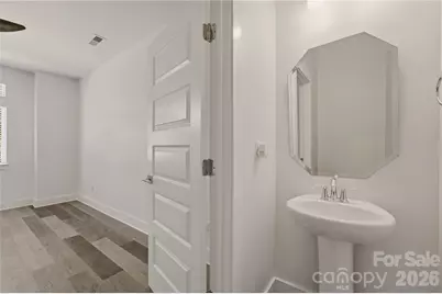 235 S Bruns Avenue, Charlotte, NC 28208 - Photo 21