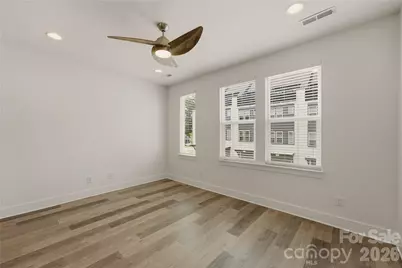 235 S Bruns Avenue, Charlotte, NC 28208 - Photo 25