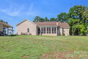2324 Old Camden Rd, Monroe, NC 28110 - Photo 9
