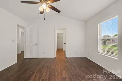 4636 Meadowfield Road, Charlotte, NC 28215 - Photo 15