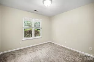 2732 Black Walnut Ln, Charlotte, NC 28262 - Photo 15