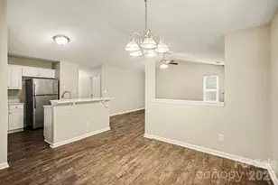 2732 Black Walnut Ln, Charlotte, NC 28262 - Photo 7