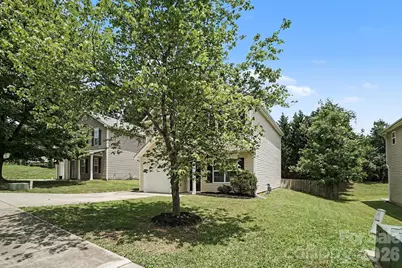 5336 Beam Lake Drive, Charlotte, NC 28216 - Photo 3