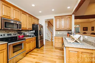 487 Cross Creek Dr, Marion, NC 28752 - Photo 11