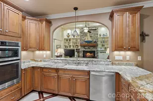 132 Pinnacle Peak Ln, Flat Rock, NC 28731 - Photo 7