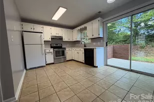 102 Brandywine Dr NE, Conover, NC 28613 - Photo 11