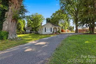 623 E Ohio Ave, Bessemer City, NC 28016 - Photo 3