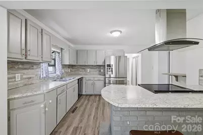 623 E Ohio Avenue, Bessemer City, NC 28016 - Photo 21