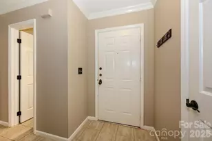 3605 Colony Crossing Dr, Charlotte, NC 28226 - Photo 3