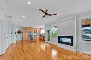 406 Kessler Pl, Asheville, NC 28804 - Photo 9