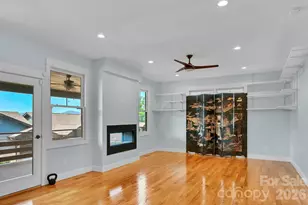 406 Kessler Pl, Asheville, NC 28804 - Photo 7
