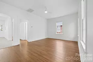 2112 Crescent Ave, Charlotte, NC 28207 - Photo 15
