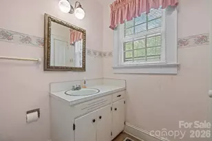 608 1st St W, Conover, NC 28613 - Photo 33