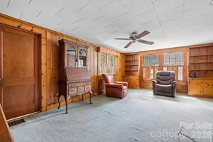 608 1st St W, Conover, NC 28613 - Photo 23