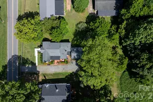 608 1st St W, Conover, NC 28613 - Photo 19