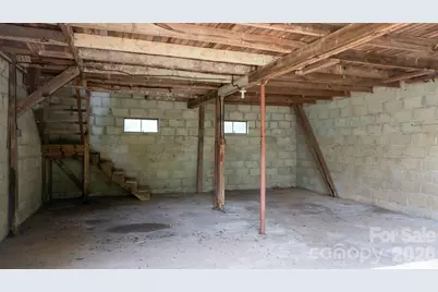 608 1st Street W, Conover, NC 28613 - Photo 9