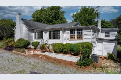 608 1st Street W, Conover, NC 28613 - Photo 3