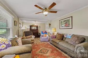 591 Mullis Rd, Union Grove, NC 28689 - Photo 7